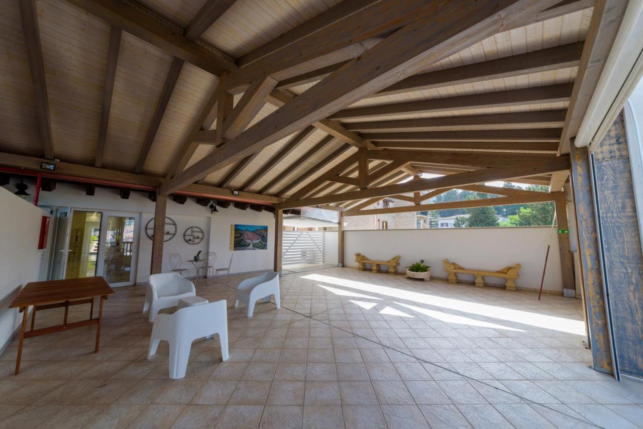Corleone Guesthouse Exterior foto
